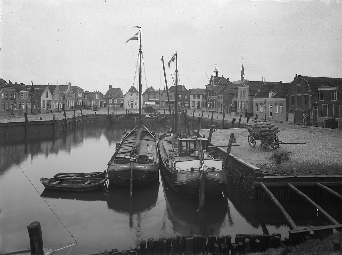 RDMZ01_ST-1956_W